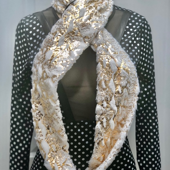 Macy’s scarf white and gold for women - Picture 5 of 6